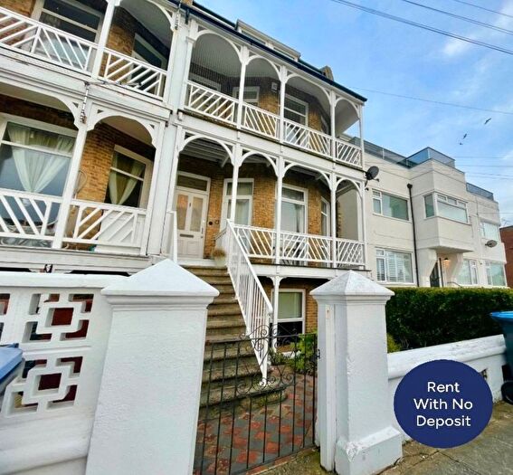2 Bedroom Flat To Rent In Minnis Road, Birchington, Kent, CT7