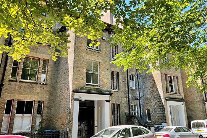 1 Bedroom Flat For Sale In Second Floor Flat, Victoria Park. Dover, CT16