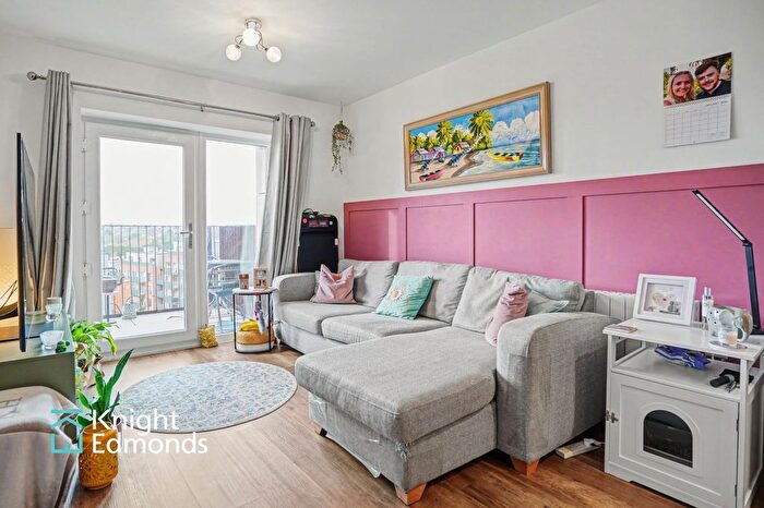 1 Bedroom Flat For Sale In Mill Wood, Leander Heights Mill Wood, ME14