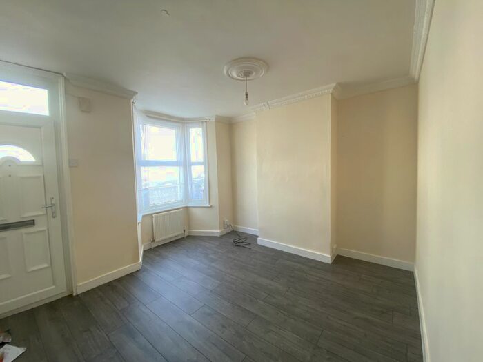 3 Bedroom Terraced House To Rent In May Road, Gillingham, Kent, ME7