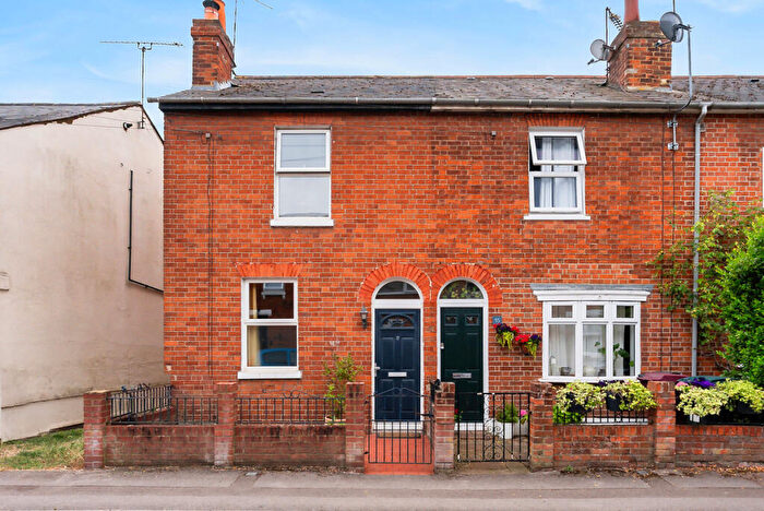 3 Bedroom End Of Terrace House For Sale In South Street, Reading, RG4