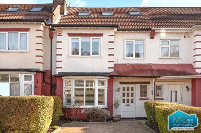 4 Bedroom Terraced House To Rent In Woodlands Avenue, Finchley, London, N3