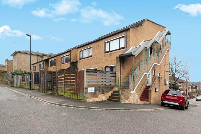 1 Bedroom Maisonette For Sale In Park Rise, London, SE23