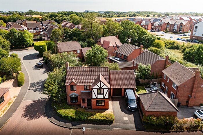 4 Bedroom Semi-Detached House To Rent In Lawrence Close, Leicester, LE4