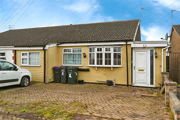 3 Bedroom Semi-Detached Bungalow For Sale In Beacon Way, Skegness, PE25