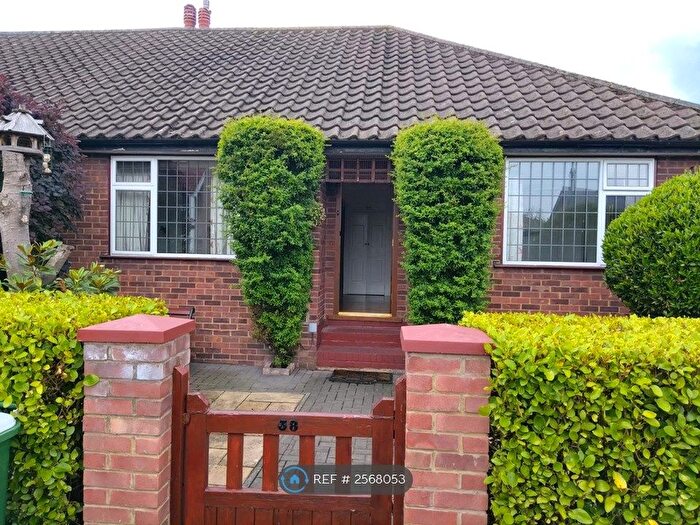2 Bedroom Semi-Detached House To Rent In Warwick Road, Welling, DA16