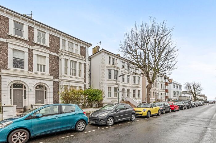 2 Bedroom Flat For Sale In Flat, - Ventnor Villas Hove, BN3