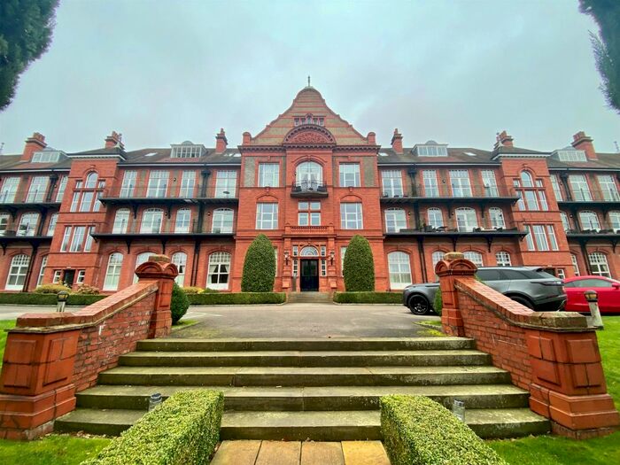 1 Bedroom Flat For Sale In Kingswood Park, Kingswood, Frodsham, WA6