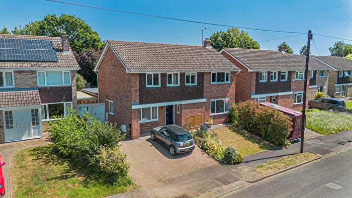 4 Bedroom Detached House For Sale In Lakeside, Oxford, OX2