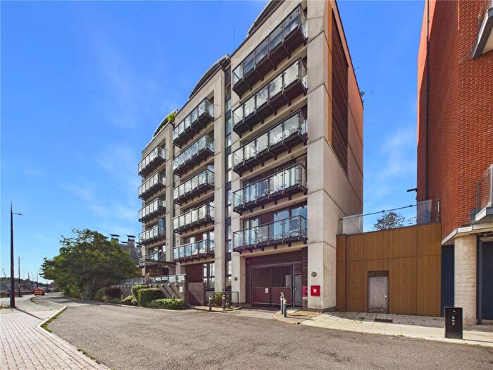 2 Bedroom Apartment For Sale In Stoke Quay, Ipswich, Suffolk, IP2