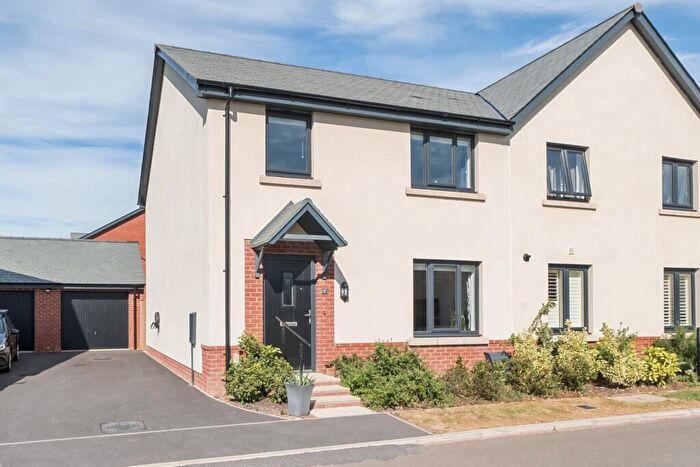 4 Bedroom Semi-Detached House For Sale In Victoria Mead, Exeter, EX3