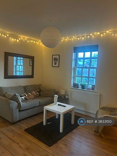 3 Bedroom Flat To Rent In Parnell Road, Stapleton, Bristol, BS16