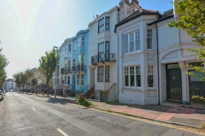 6 Bedroom Terraced House To Rent In Egremont Place, Brighton, East Sussex, BN2