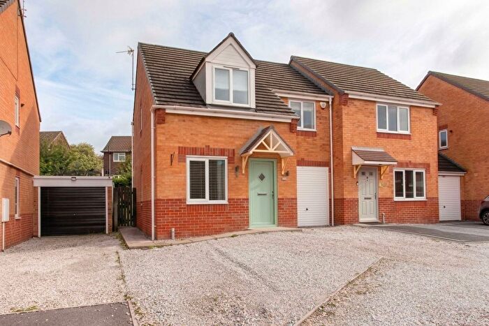 3 Bedroom Semi-detached House For Sale In Croft House Way, Bolsover, S44