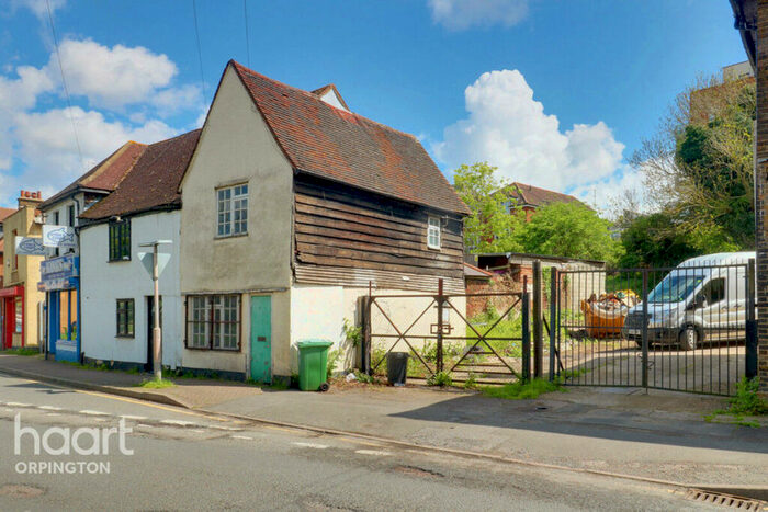 1 Bedroom End Of Terrace House For Sale In High Street, Orpington, BR5