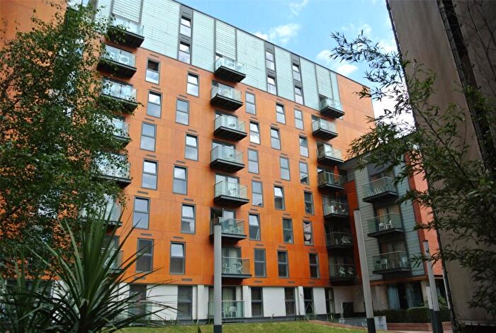 2 Bedroom Apartment To Rent In Skyline Central, Goulden Street, Manchester City Centre, Greater Manchester, M4
