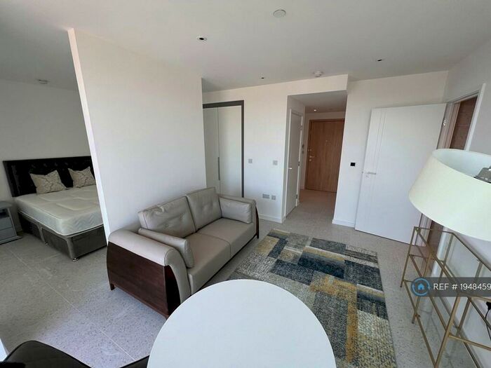 Studio To Rent In Jacquard Point, London, E1