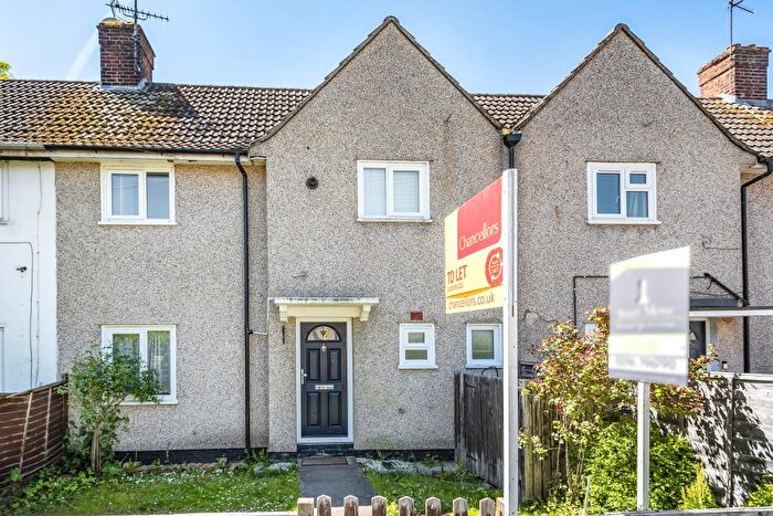 3 Bedroom Terraced House To Rent In Lee Road, Aylesbury, HP21