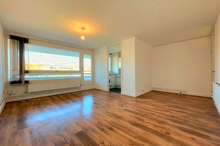 1 Bedroom Flat To Rent In Lemare Lodge, Bromley, BR2