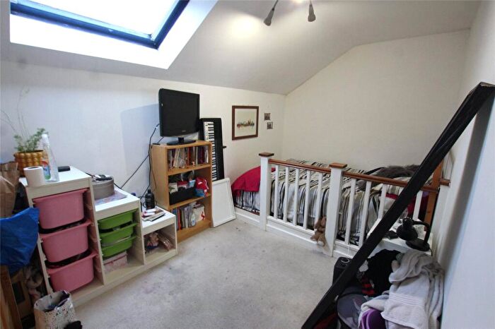 1 Bedroom Property To Rent In Newlands Quay, London, E1W