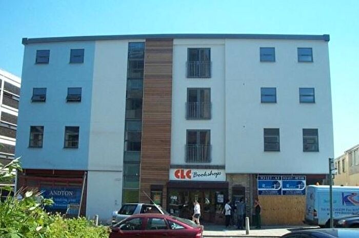 Studio To Rent In Ty John Penri, SA1