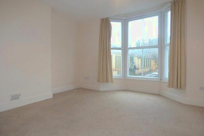 1 Bedroom Flat To Rent In High Street, Tunbridge Wells, TN1