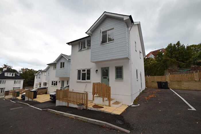 3 Bedroom Detached House To Rent In Silverdale Road, Eastbourne, BN20