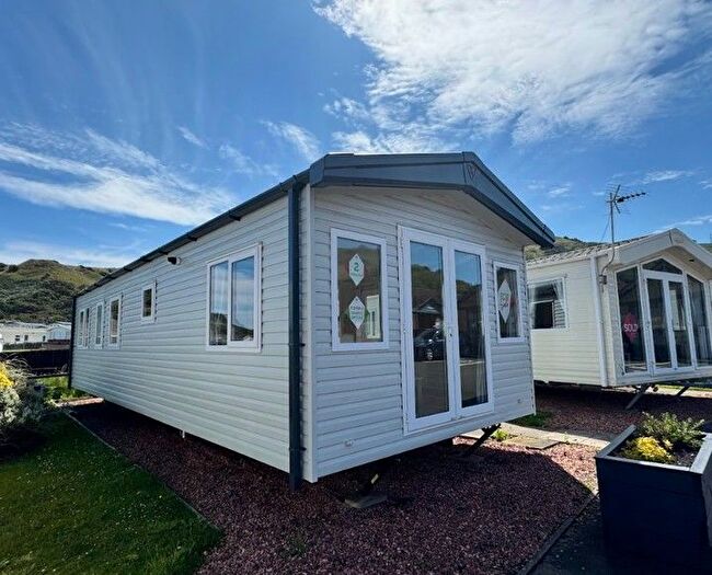 2 Bedroom Mobile/park Home For Sale In Cockburnspath, TD13