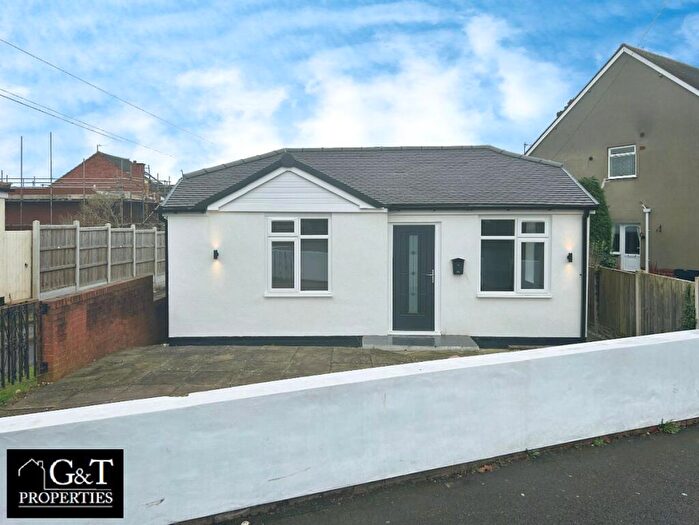3 Bedroom Bungalow To Rent In Acres Road, Brierley Hill, DY5