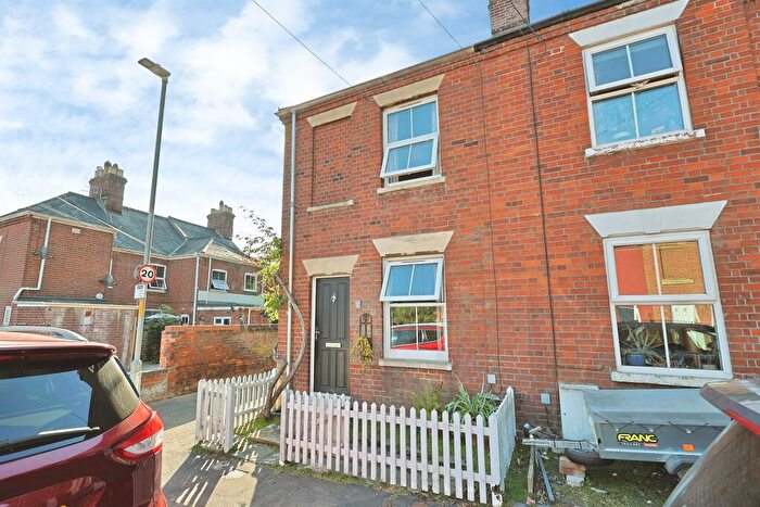 2 Bedroom End Of Terrace House For Sale In Alan Road, Norwich, NR1