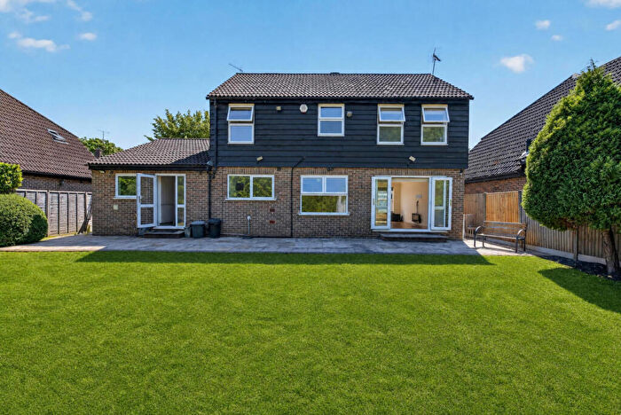 4 Bedroom Detached House To Rent In Grove Farm Park, Northwood, HA6