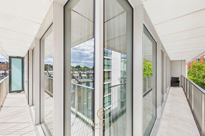 4 Bedroom Flat For Sale In The Knightsbridge Apartments, Knightsbridge London, SW7