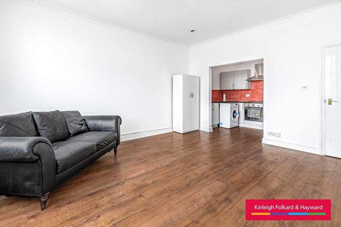 Flat To Rent In Lewisham Way, London, SE14