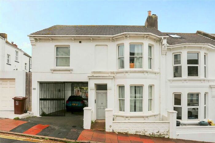 2 Bedroom Flat To Rent In Ashdown Road, Brighton, BN2