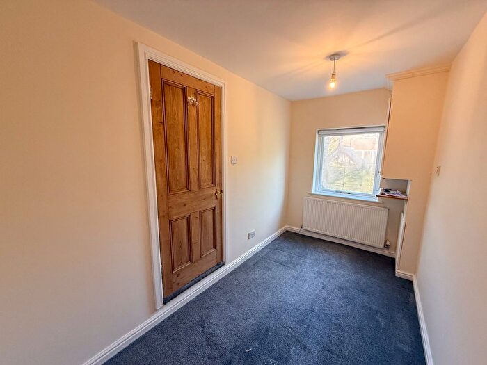 2 Bedroom Flat For Sale In Henry Road, West Bridgford, Nottingham, Nottinghamshire, NG2