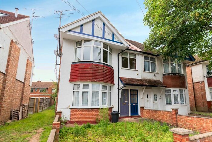 2 Bedroom Maisonette To Rent In Drayton Gardens, West Drayton, UB7