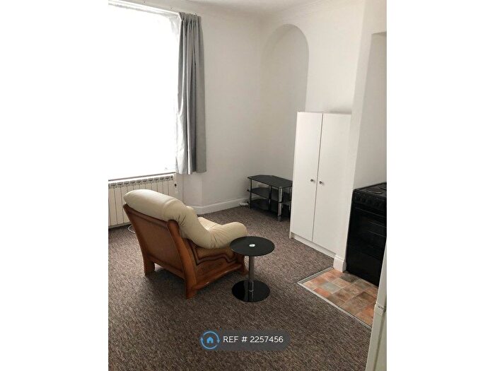 Studio To Rent In Braddons Hill Road East, Torquay, TQ1