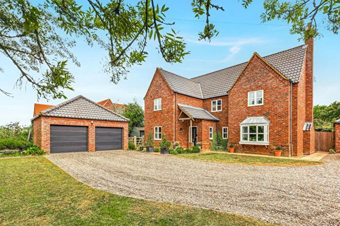 4 Bedroom Detached House For Sale In Elegant Detached Home In Neatishead, NR12