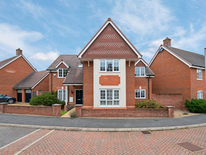 5 Bedroom Detached House For Sale In Elizabeth Ii Avenue, Berkhamsted, HP4