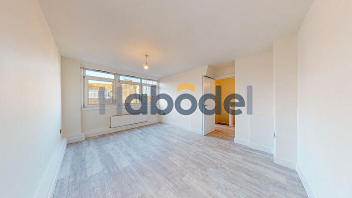 3 Bedroom Flat To Rent In Globetown, London, E2
