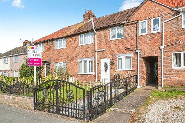 3 Bedroom Terraced House For Sale In Broadway, Dunscroft, Doncaster, DN7