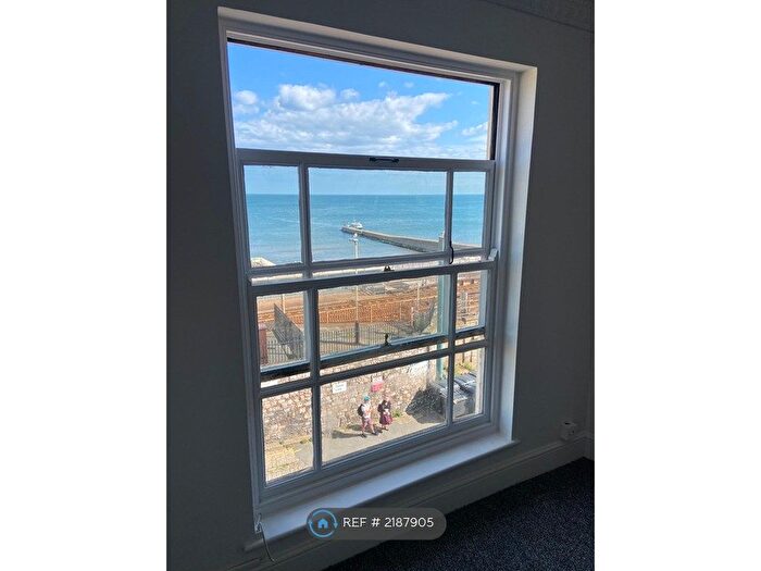 1 Bedroom Flat To Rent In Richmond Court, Dawlish, EX7