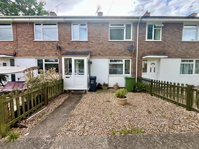 3 Bedroom Terraced House For Sale In Larkhill Road, Yeovil, Somerset, BA21