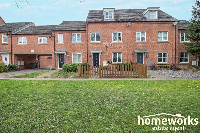 4 Bedroom Town House For Sale In Swan Road, Dereham, NR19