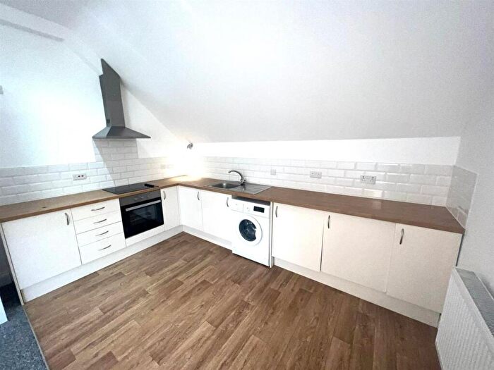 2 Bedroom Apartment To Rent In Cavendish Road, Eccles, Manchester, M30