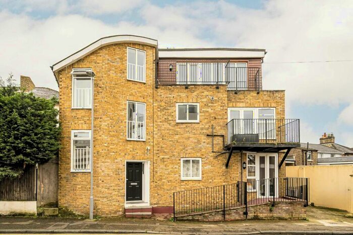 1 Bedroom Flat To Rent In Church Road, Kingston, KT1