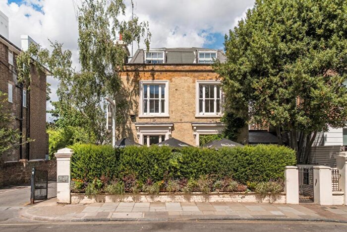 3 Bedroom Flat For Sale In Clifton Hill, St John's Wood, London, NW8