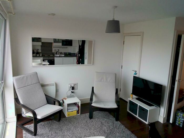 1 Bedroom Flat To Rent In McMillan St., London, London, SE8