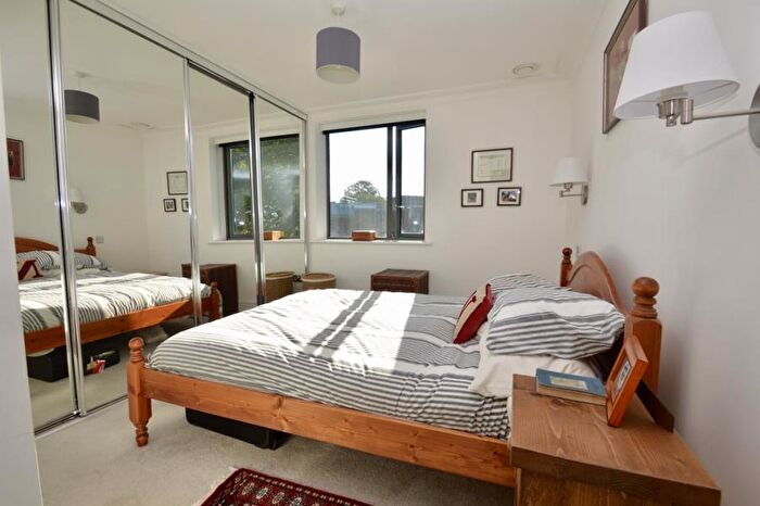 2 Bedroom Apartment To Rent In Centric, Acre Passage, Windsor, SL4