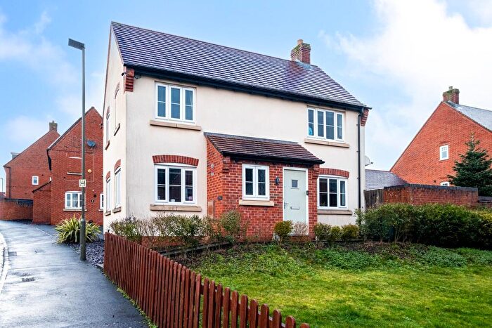 3 Bedroom Detached House For Sale In Hope Way, Church Gresley, Swadlincote, DE11